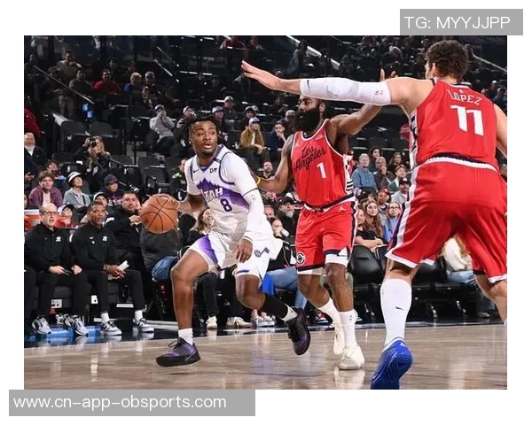 船记：里德末节三分狂潮超快船全队下半场表现克莱一周前同样精彩